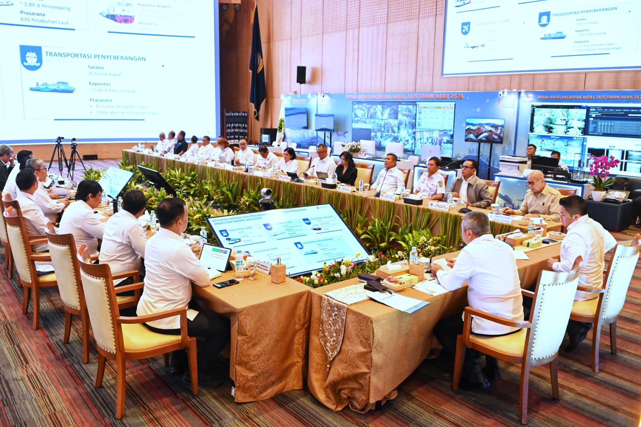 Pemerintah Perkuat Keselamatan dan Koordinasi Angkutan Nataru 2025/2026 melalui Posko Pusat Kemenhub