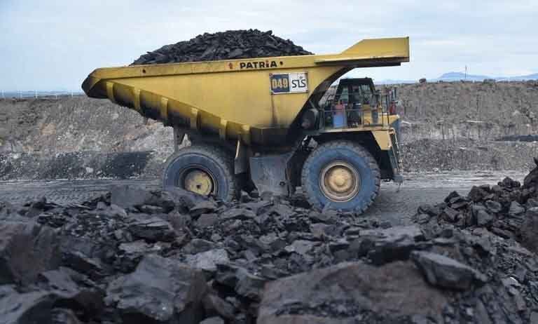 Ekonom: Tambang dan CPO Indonesia Jadi Pemenang di Tengah Krisis Global