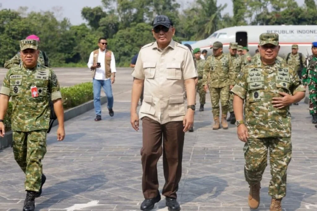 Pemerintah Bergerak Satu Komando Padamkan Karhutla Sumatra dan Kalimantan