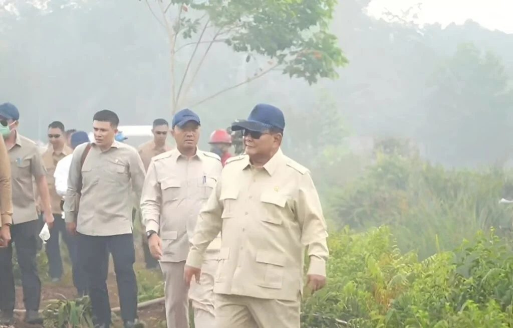 Presiden Prabowo Instruksikan Penanganan Karhutla Terpadu dari Kalimantan hingga Sumatera